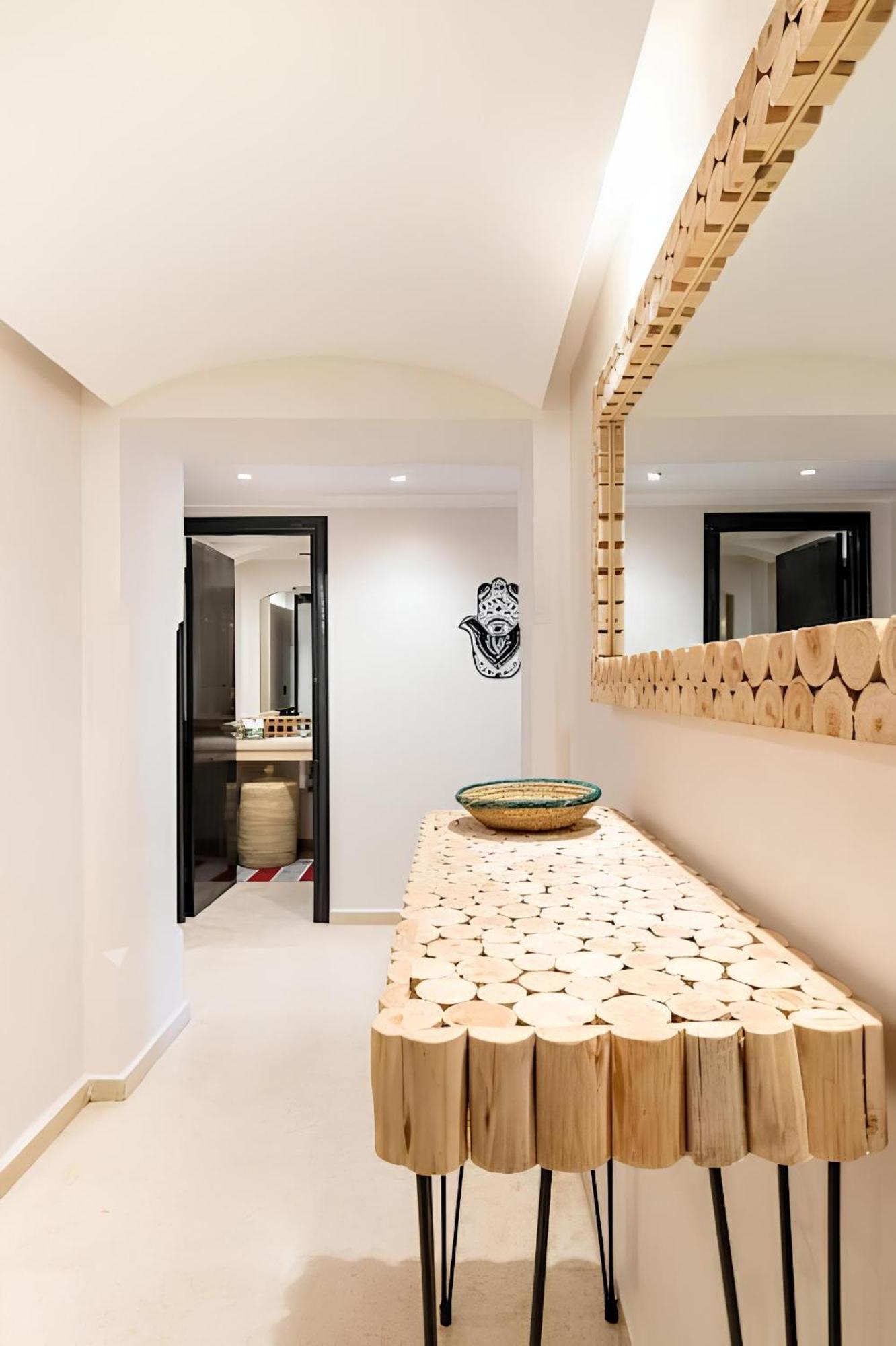 C-Appartement De Luxe Plein Centre De Gueliz Avec Piscine Parking Wifi Netflix مراكش المظهر الخارجي الصورة