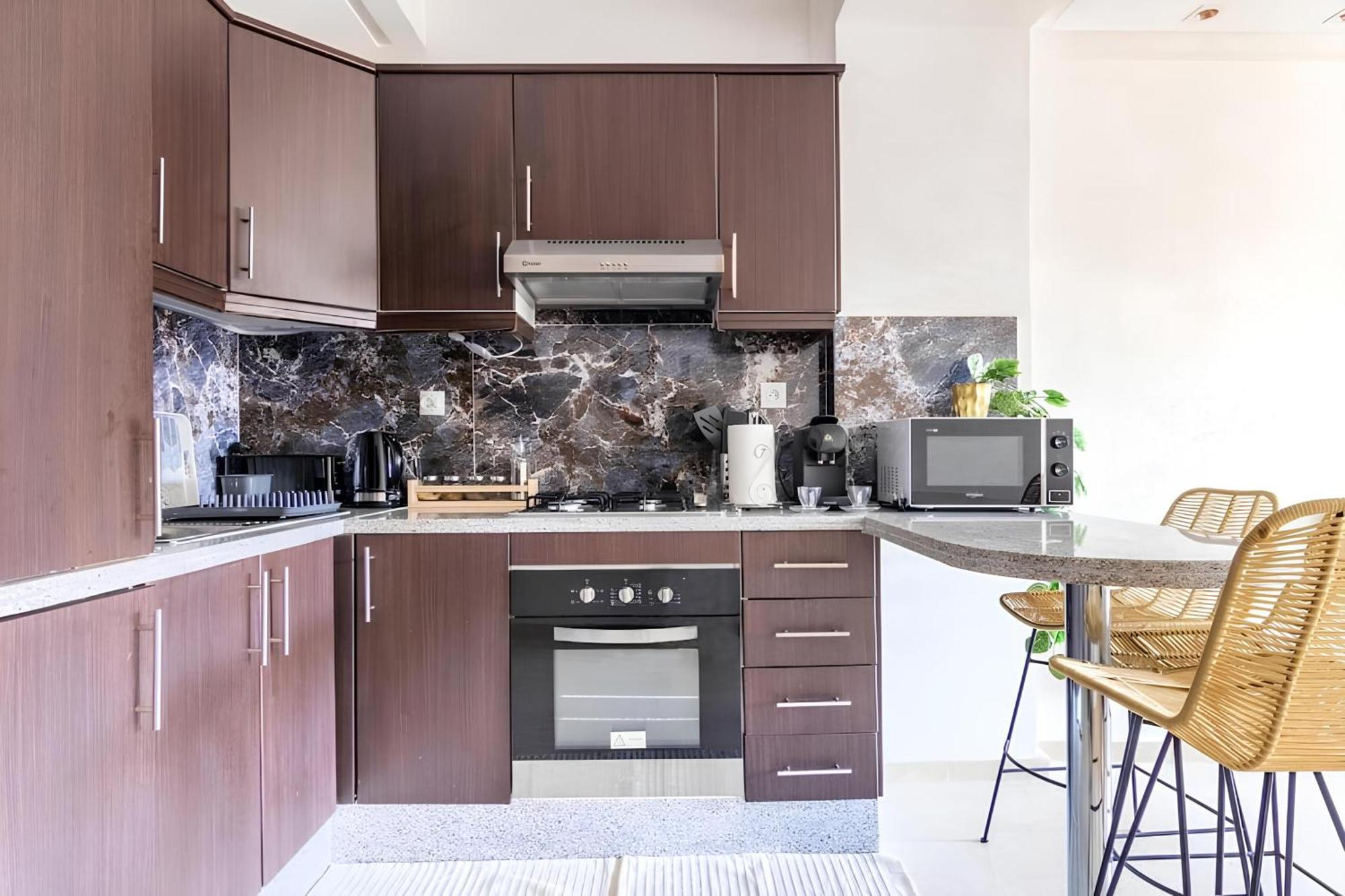 C-Appartement De Luxe Plein Centre De Gueliz Avec Piscine Parking Wifi Netflix مراكش المظهر الخارجي الصورة