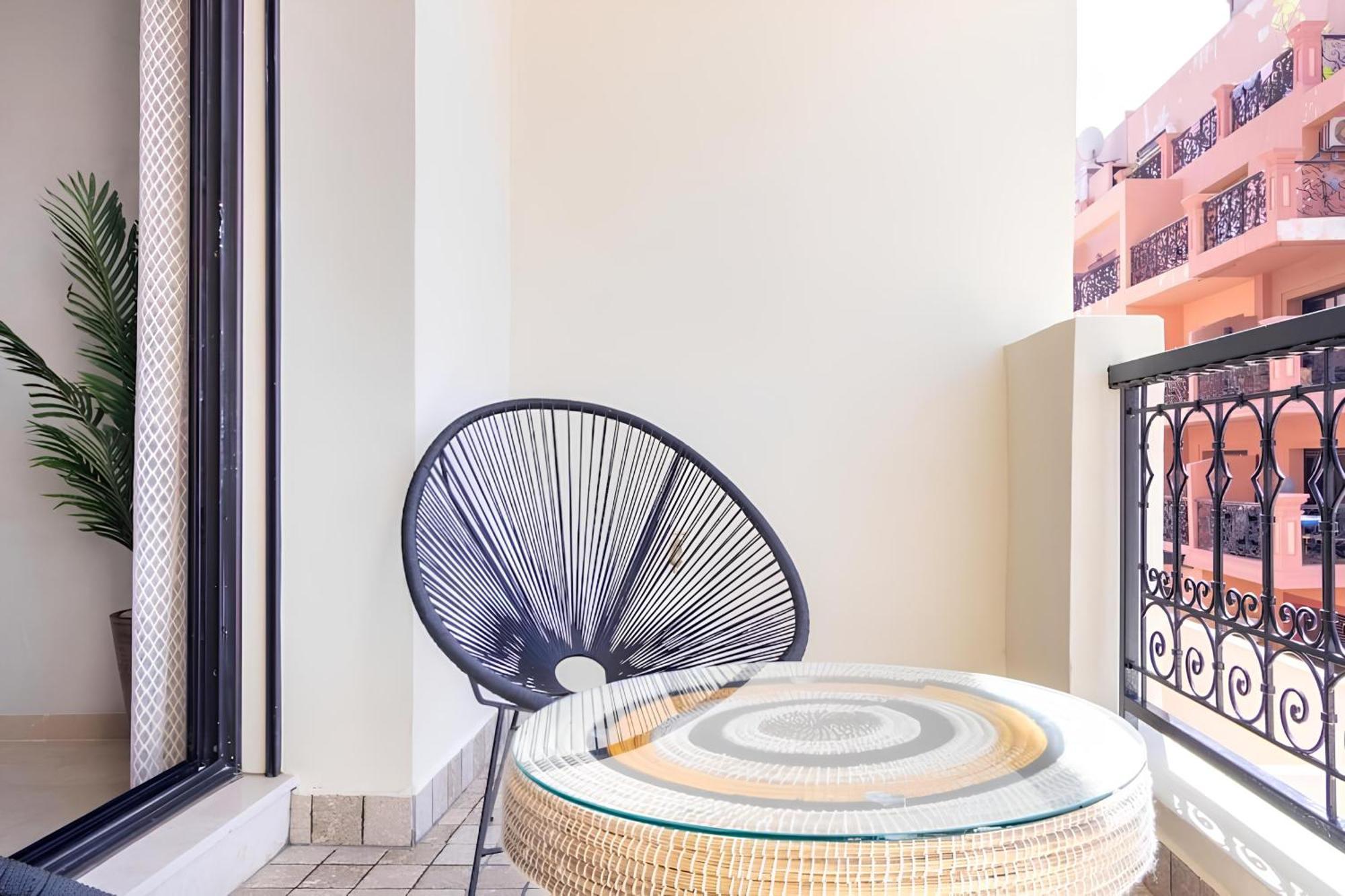 C-Appartement De Luxe Plein Centre De Gueliz Avec Piscine Parking Wifi Netflix مراكش المظهر الخارجي الصورة