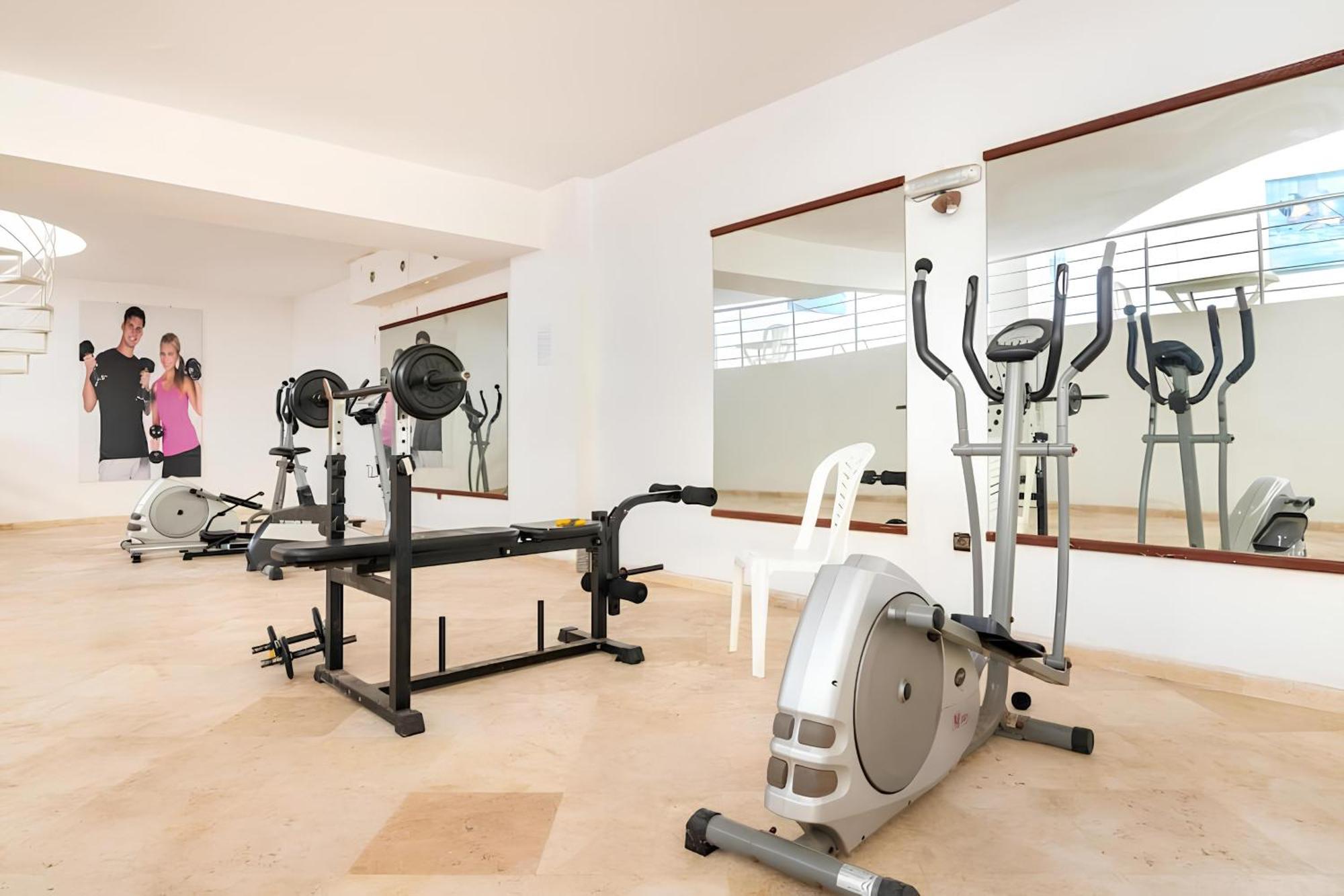 C-Appartement De Luxe Plein Centre De Gueliz Avec Piscine Parking Wifi Netflix مراكش المظهر الخارجي الصورة